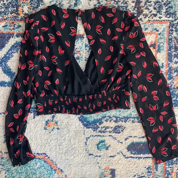 Express Top - Picture 2 of 2